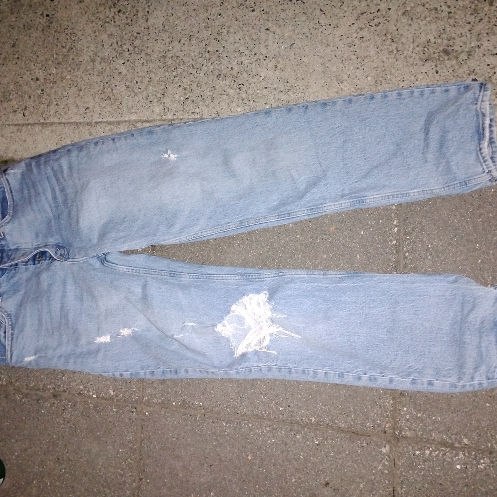 Abercrombie & Fitch Men's Light Blue Relaxed Jeans